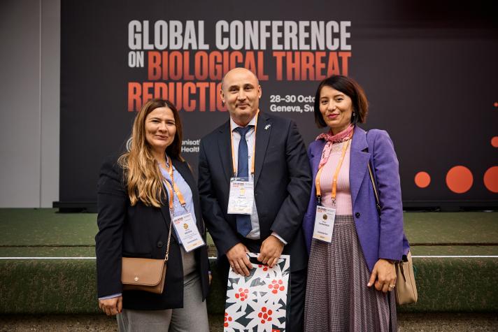 Poster 100 recognition