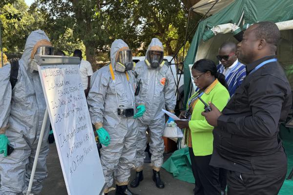 22 biosecurity professionals from 11 East and Central African countries faced a scenario training together as part of the Regional Field Training Exercise (FTX ECA 26) organised jointly by Projects 106 and 99 of the EU CBRN CoE.